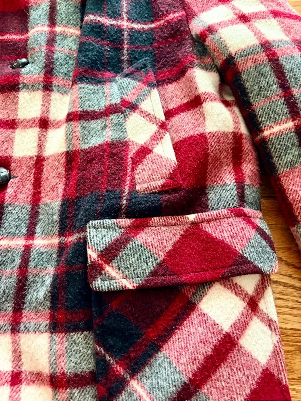 Vintage Woolrich Red Black Cream Plaid Men's Classic Coat